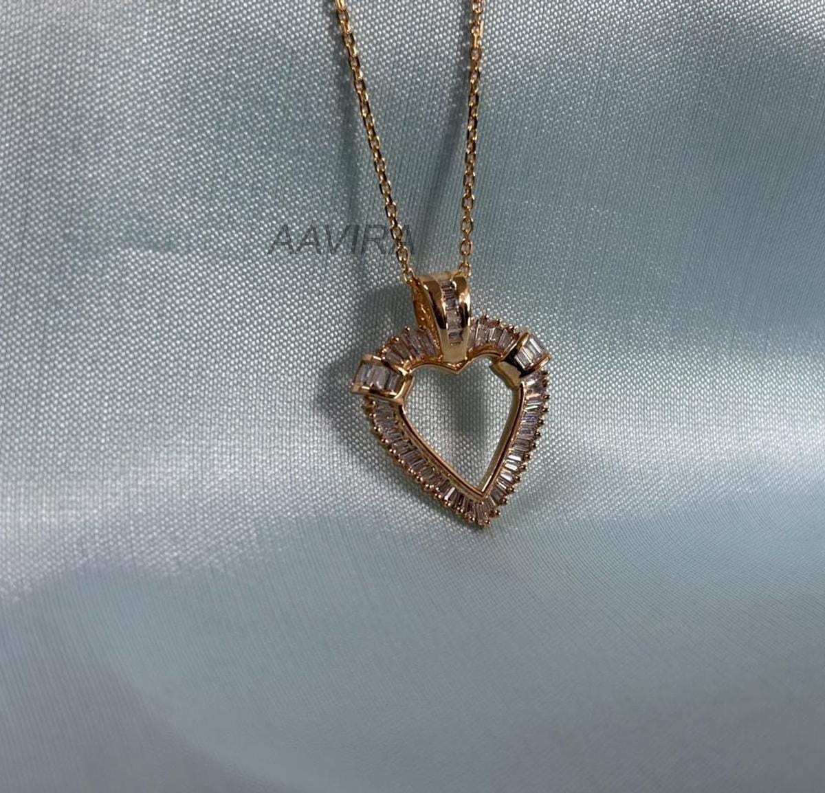 Heart Jewelry, Tapper Diamond Heart Pendant Necklace, 14k Yellow Gold Chain Pendant, Heart Love Gift, Gift For Mom, Special Occasion Gift