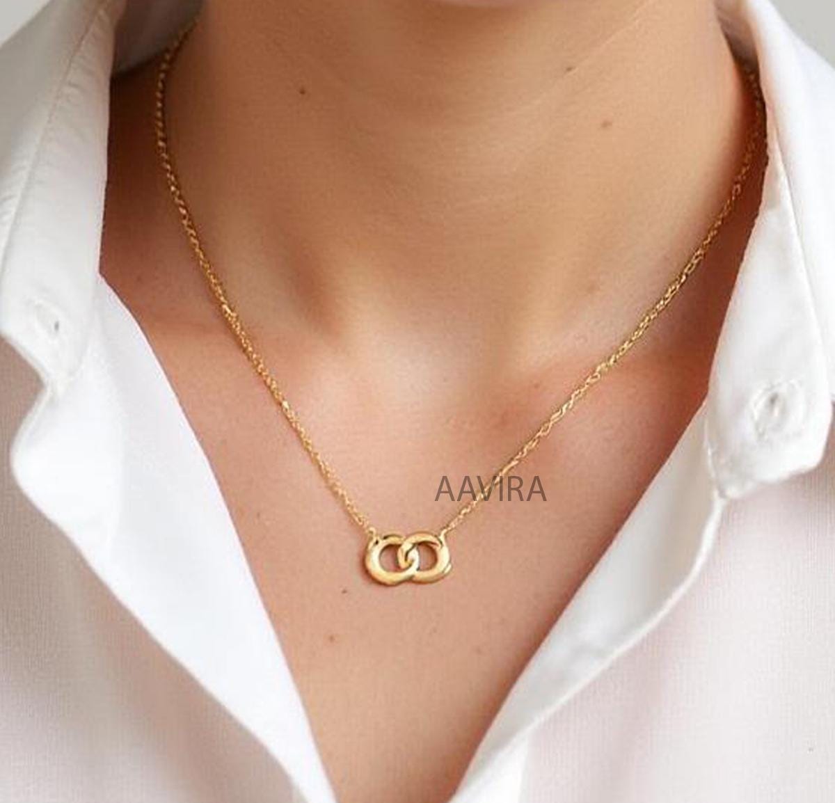 Circle Pendant, Dainty Pendant Necklace, Interlocking Pendant, Circle Infinity Necklace, Two Circle Necklace, Minimalist Necklace, Gifts