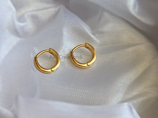Tiny Silver Hoop Earrings, Everyday Huggie Hoops, Minimalist Silver Earrings, Dainty Huggies Earrings, Simple Hoops Earring, Gift for Her
