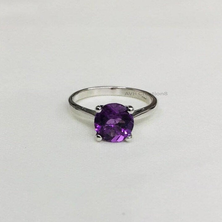 Oval Amethyst Solitaire Ring, Sterling Silver Purple Gemstone Ring, Dainty February Birthstone Ring, Promise Ring for Her, Minimalist Ring