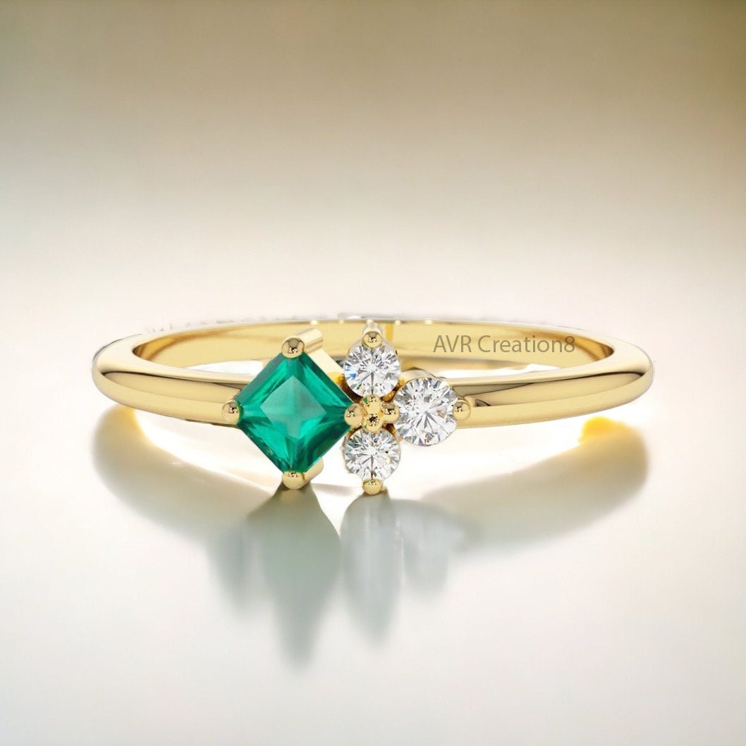 Princess Cut Emerald & Diamond Ring | Gold Cluster Ring | Emerald Engagement Ring | May Birthstone Ring | Dainty Gemstone Ring