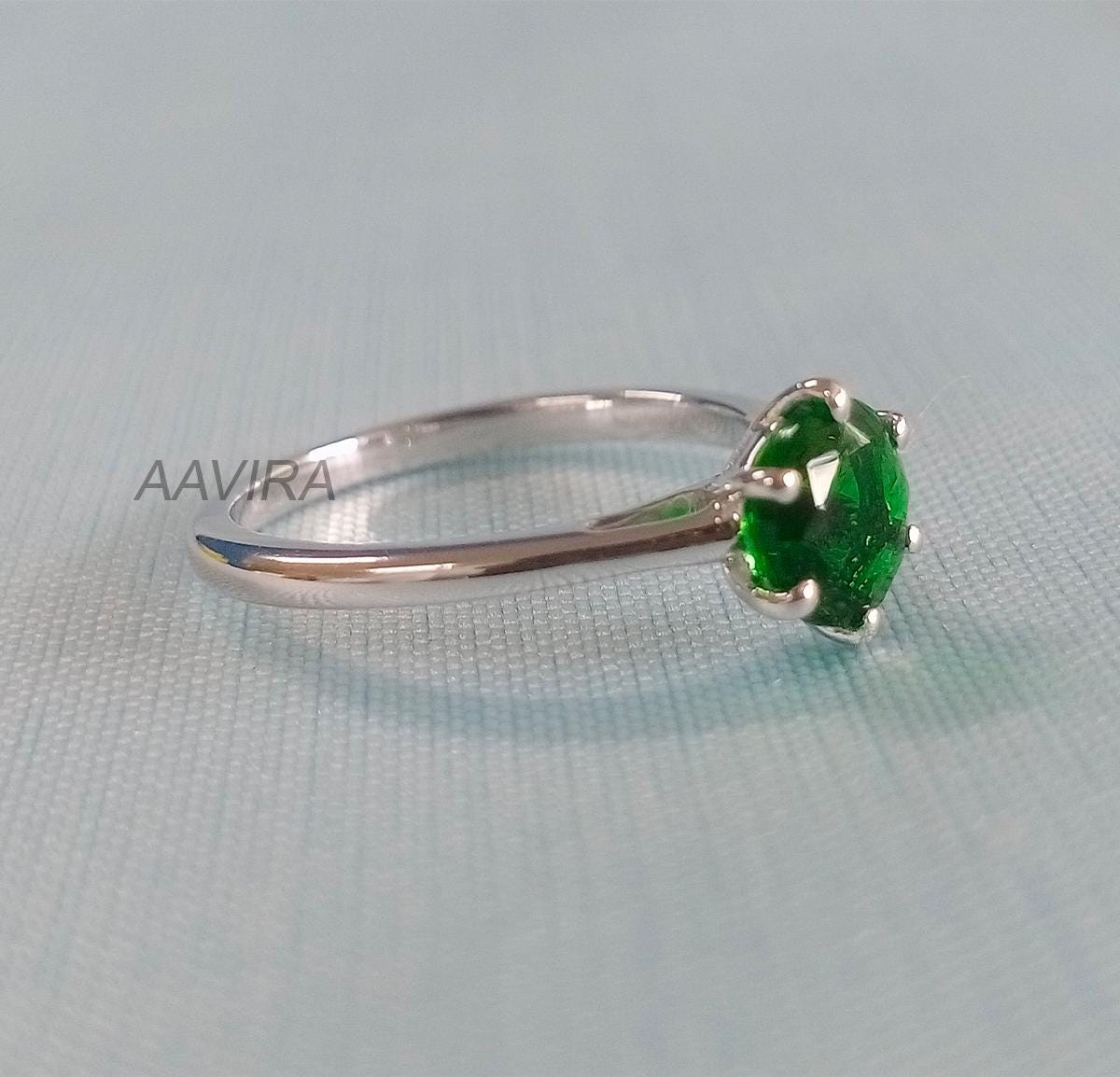 Emerald Ring Silver, Emerald Ring, Promise Ring, Round Emerald Solitaire Ring, Dainty Ring, Minimalist Ring, Gemstone Jewelry For Her, Gifts