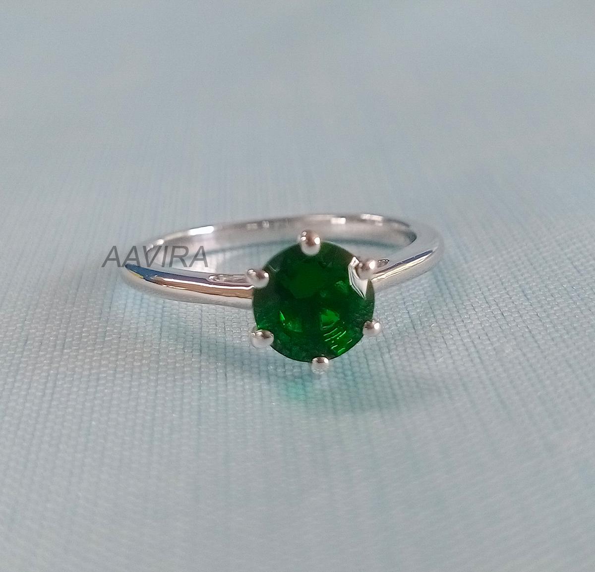 Emerald Ring Silver, Emerald Ring, Promise Ring, Round Emerald Solitaire Ring, Dainty Ring, Minimalist Ring, Gemstone Jewelry For Her, Gifts