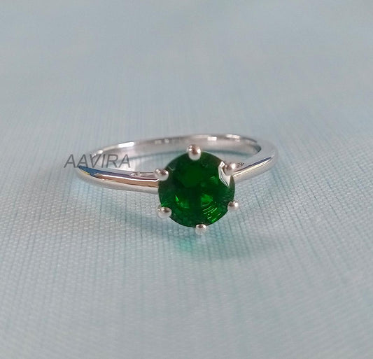 Emerald Ring Silver, Emerald Ring, Promise Ring, Round Emerald Solitaire Ring, Dainty Ring, Minimalist Ring, Gemstone Jewelry For Her, Gifts