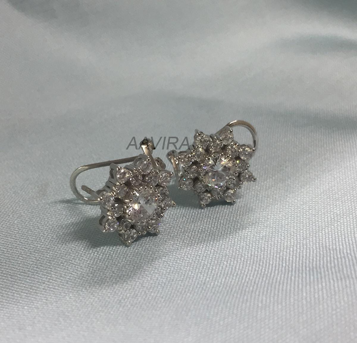 Round Diamond Stud Earrings, Silver Floral Earrings, Moissanite Stud Earrings, Lever Back Earrings, Women Gift, Stud Earrings, Delicate Stud
