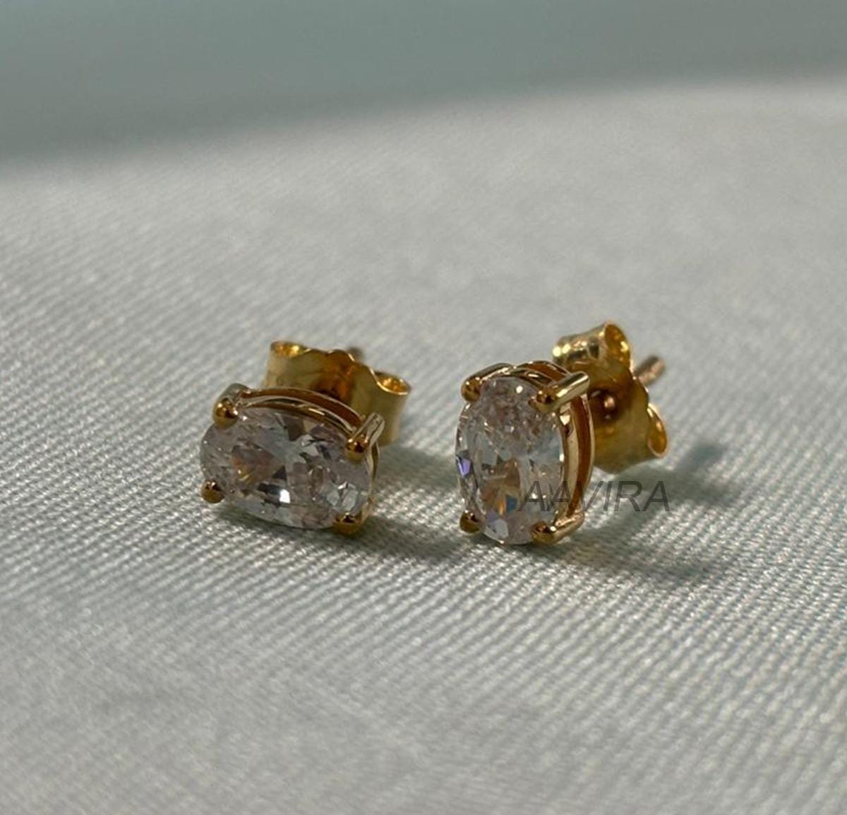 Dainty Oval Diamond Stud Earrings, Stud Earrings, 6x4mm Oval Stud Women's Earring with Push Back, Everyday diamond earring, Gift For Him/Her