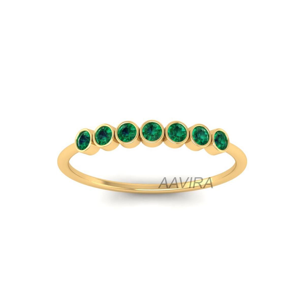 Emerald Stone Ring, Green Gemstone Ring, Round Bezel Ring, Stacking Ring For Her, Bridesmaid Gift, Emerald Eternity Ring, Minimalist Ring