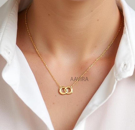 Circle Pendant, Dainty Pendant Necklace, Interlocking Pendant, Circle Infinity Necklace, Two Circle Necklace, Minimalist Necklace, Gifts