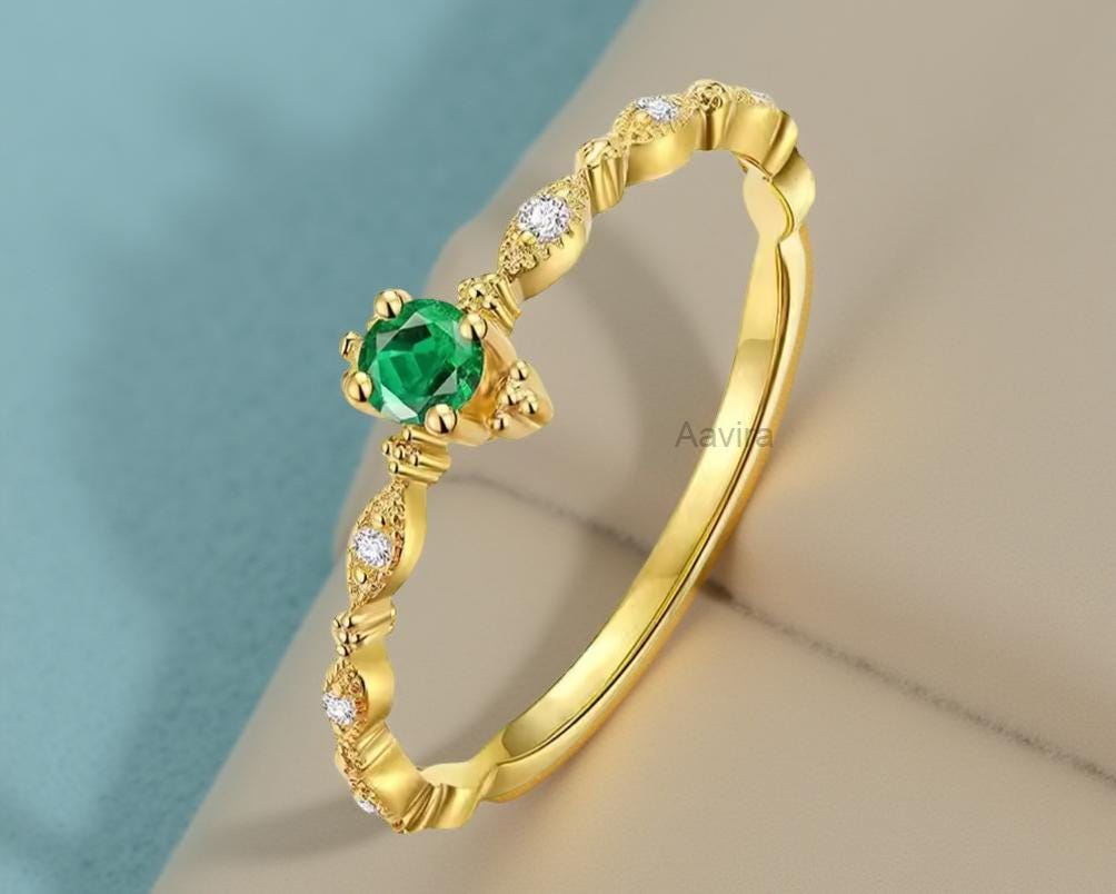 Round Cut Green Emerald Ring, Dainty Emerald Ring, Green Emerald with Diamond Engagement Ring, Rings for Women, Anniversary Gifts for Her